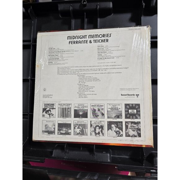 Sealed Midnight Memories Ferrante & Teicher SUS-5277 Vinyl Record Album - Picture 3 of 3